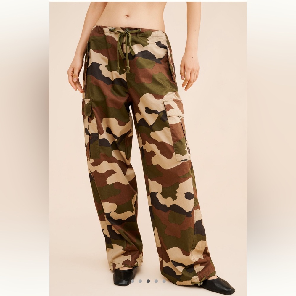 NWT Good American Women's Parachute Green Camo Cargo Pants Size L - Picture 3 of 11